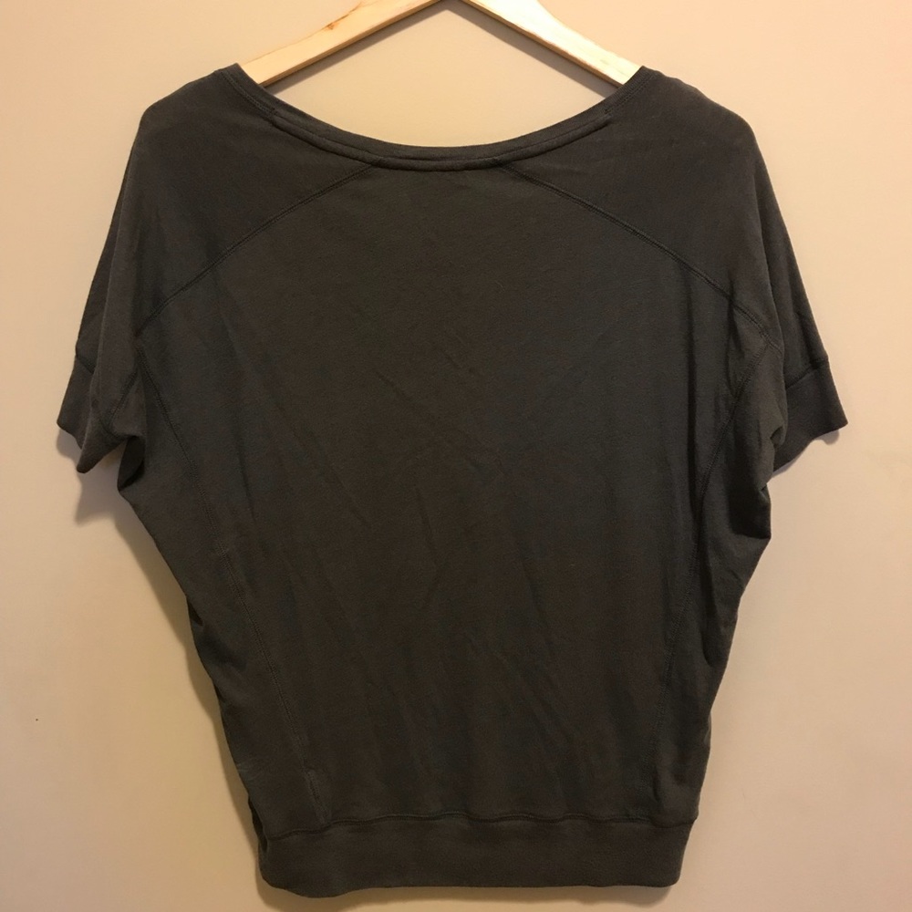 Express Top - Picture 2 of 2